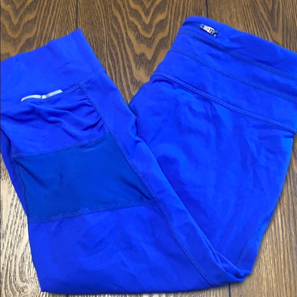 Athleta Workout Capris euc Size L